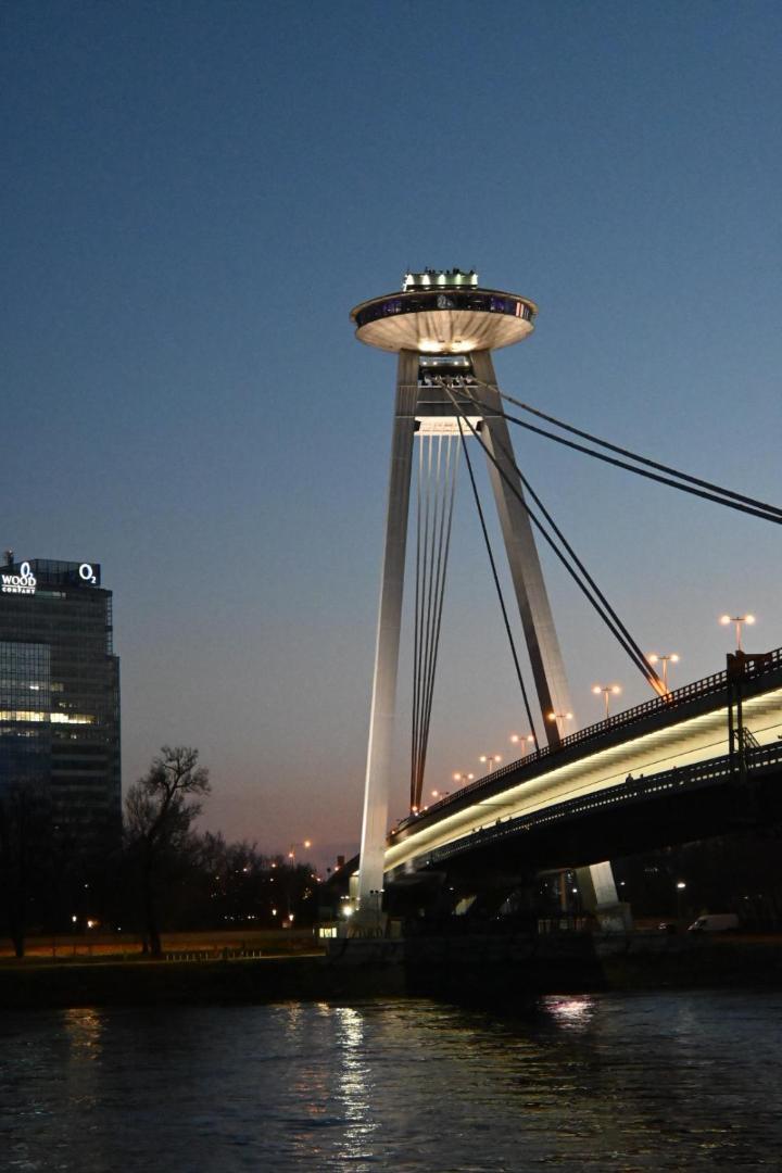 Extralarge Queen Room In The Heart Of Bratislava With Terrace Exteriér fotografie