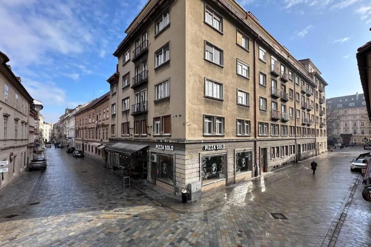 Extralarge Queen Room In The Heart Of Bratislava With Terrace Exteriér fotografie