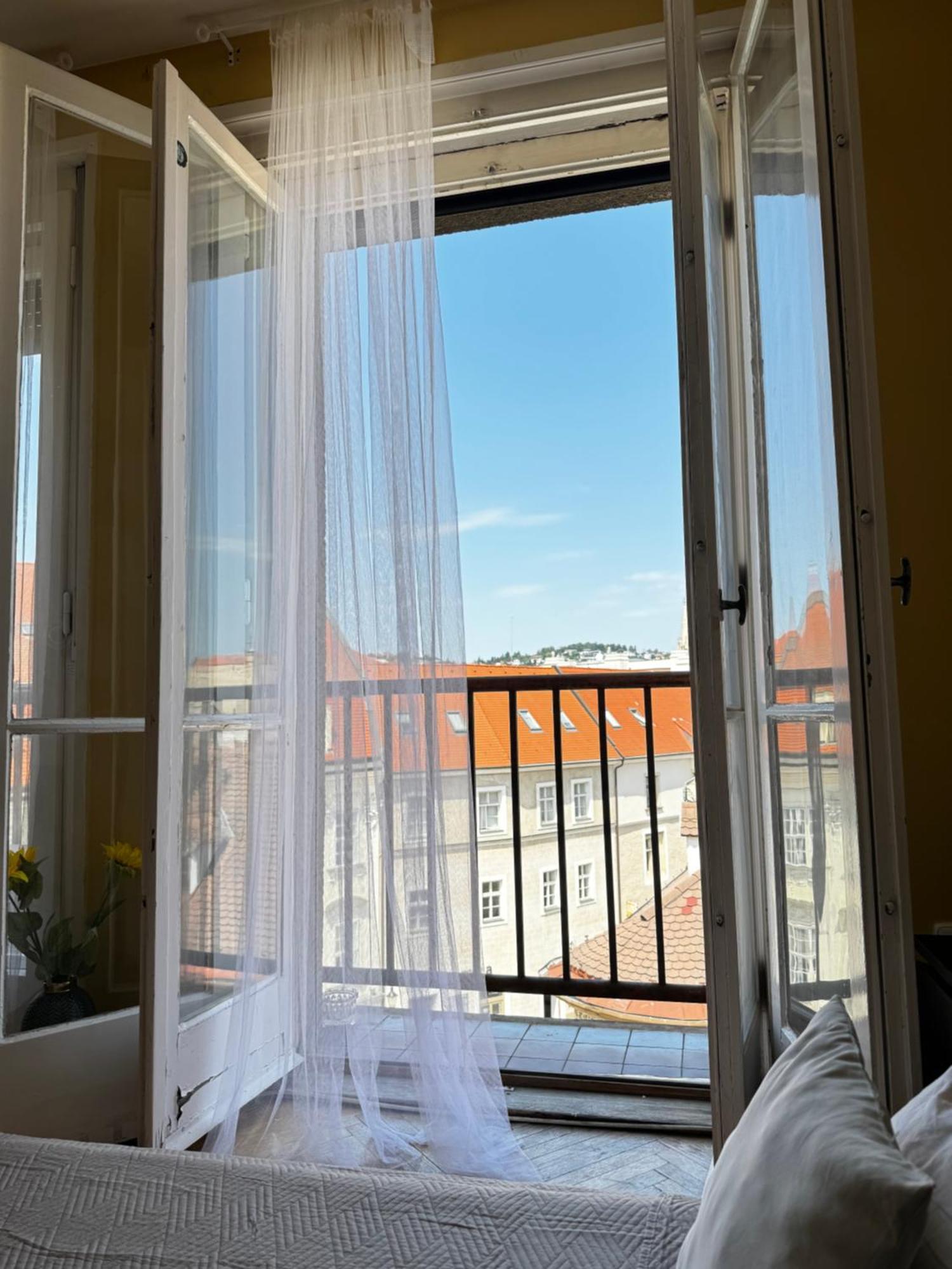 Extralarge Queen Room In The Heart Of Bratislava With Terrace Exteriér fotografie